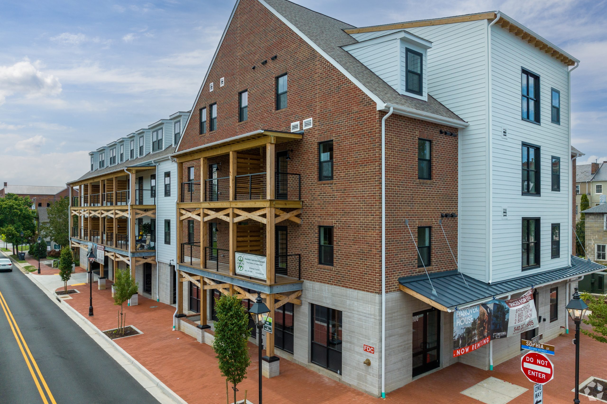 Hanover House — 100 Hanover Street, Downtown Fredericksburg